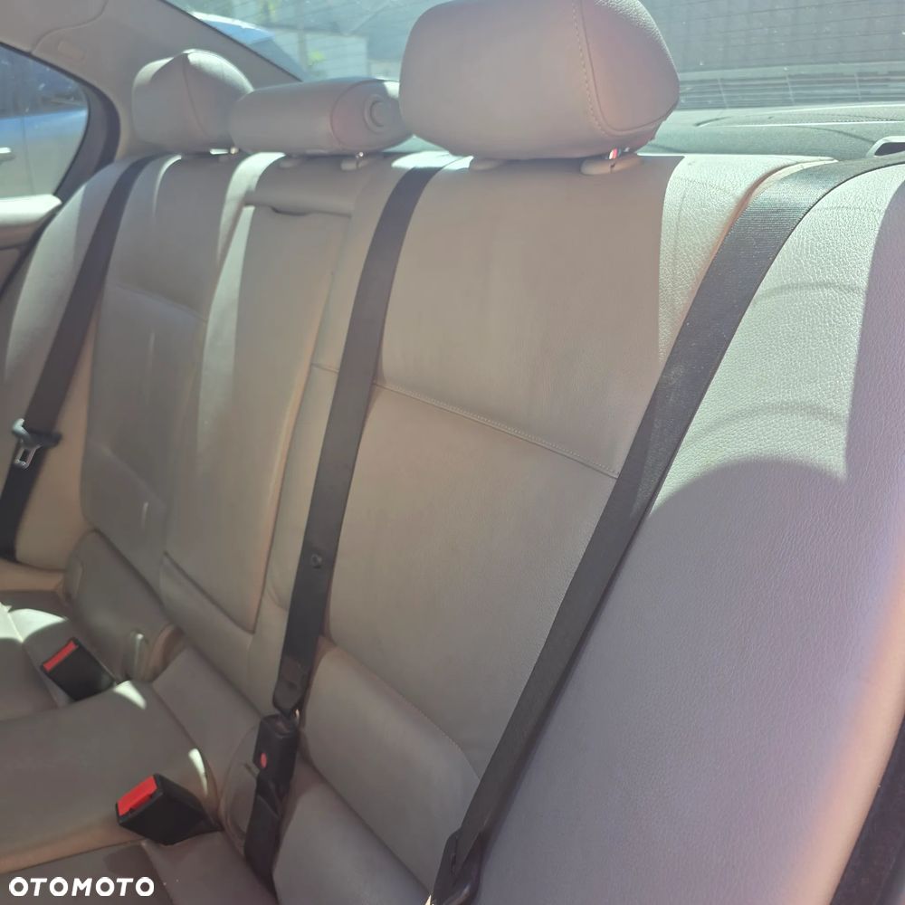 BMW Seria 3 330xd DPF - 10