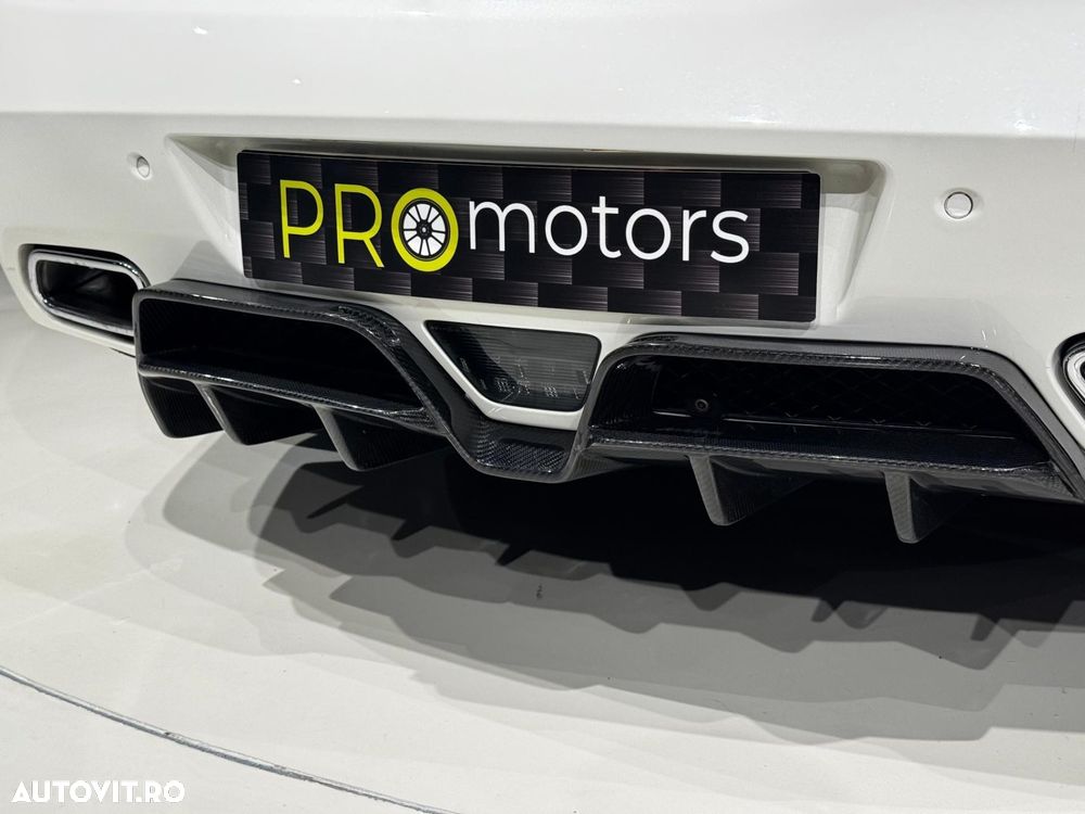 Mercedes-Benz SLS 63 AMG - 16