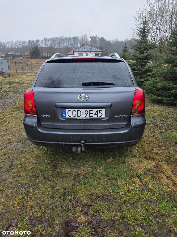 Toyota Avensis 1.8 VVT-i Combi - 3