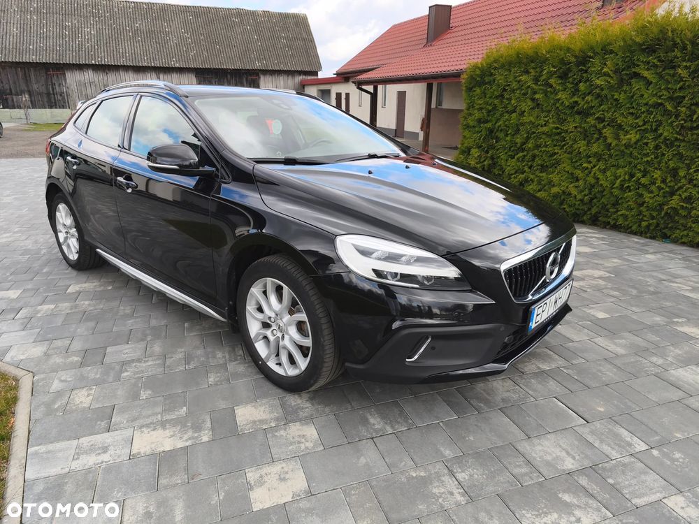 Volvo V40 T3 Drive-E Momentum - 1