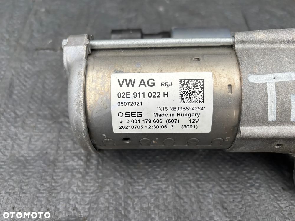 Vw Tiguan II rozrusznik 02E911022H - 3