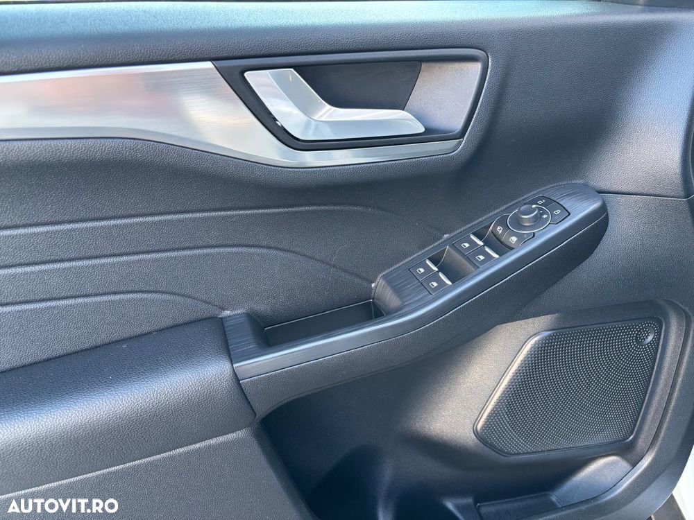 Ford Kuga 2.5 Duratec FHEV TITANIUM - 25
