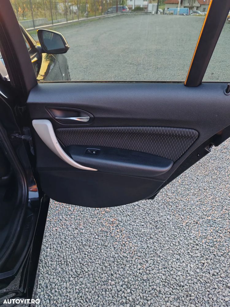 BMW Seria 1 116i Sport Line - 30