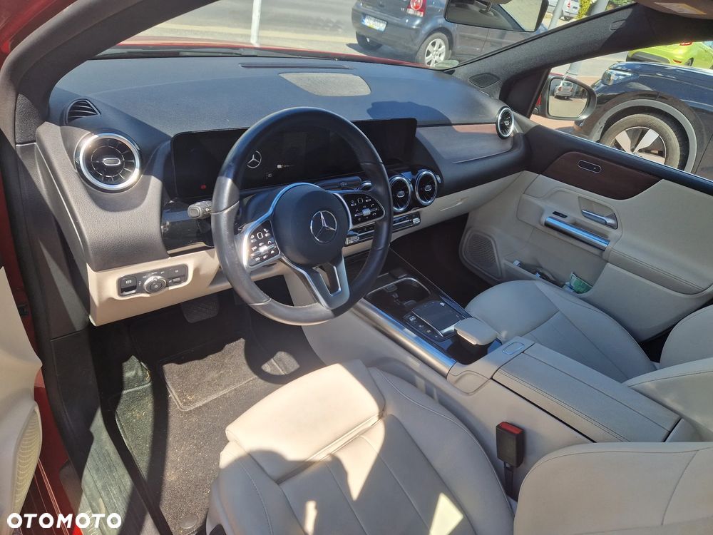 Mercedes-Benz Klasa B 250 e 8G-DCT Progressive - 12