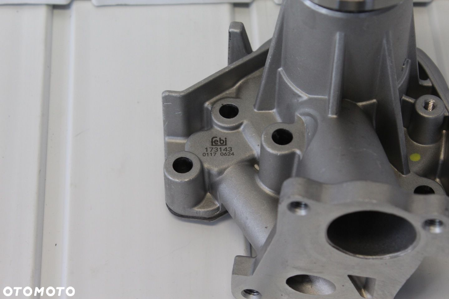 POMPA WODY HYUNDAI KIA MITSUBISHI FEBI MD974999 - 3