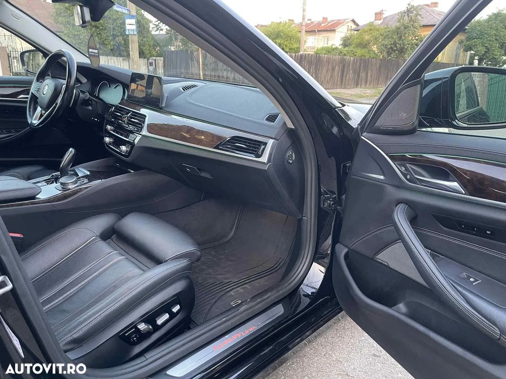 BMW Seria 5 540i xDrive Aut. Luxury Line - 12