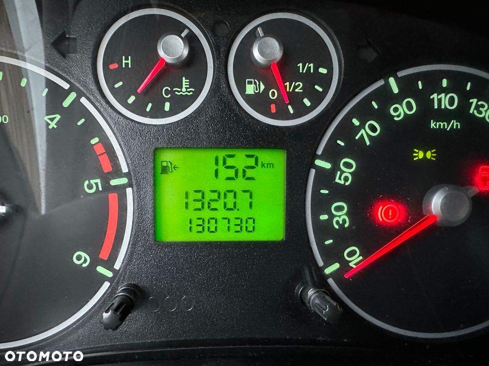 Ford Transit Connect - 9