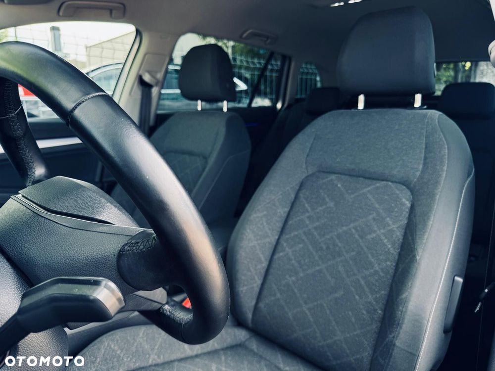 Volkswagen Golf 2.0 TDI Life - 11
