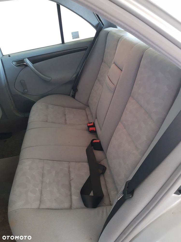 Mercedes-Benz Klasa C 200 T Classic - 9