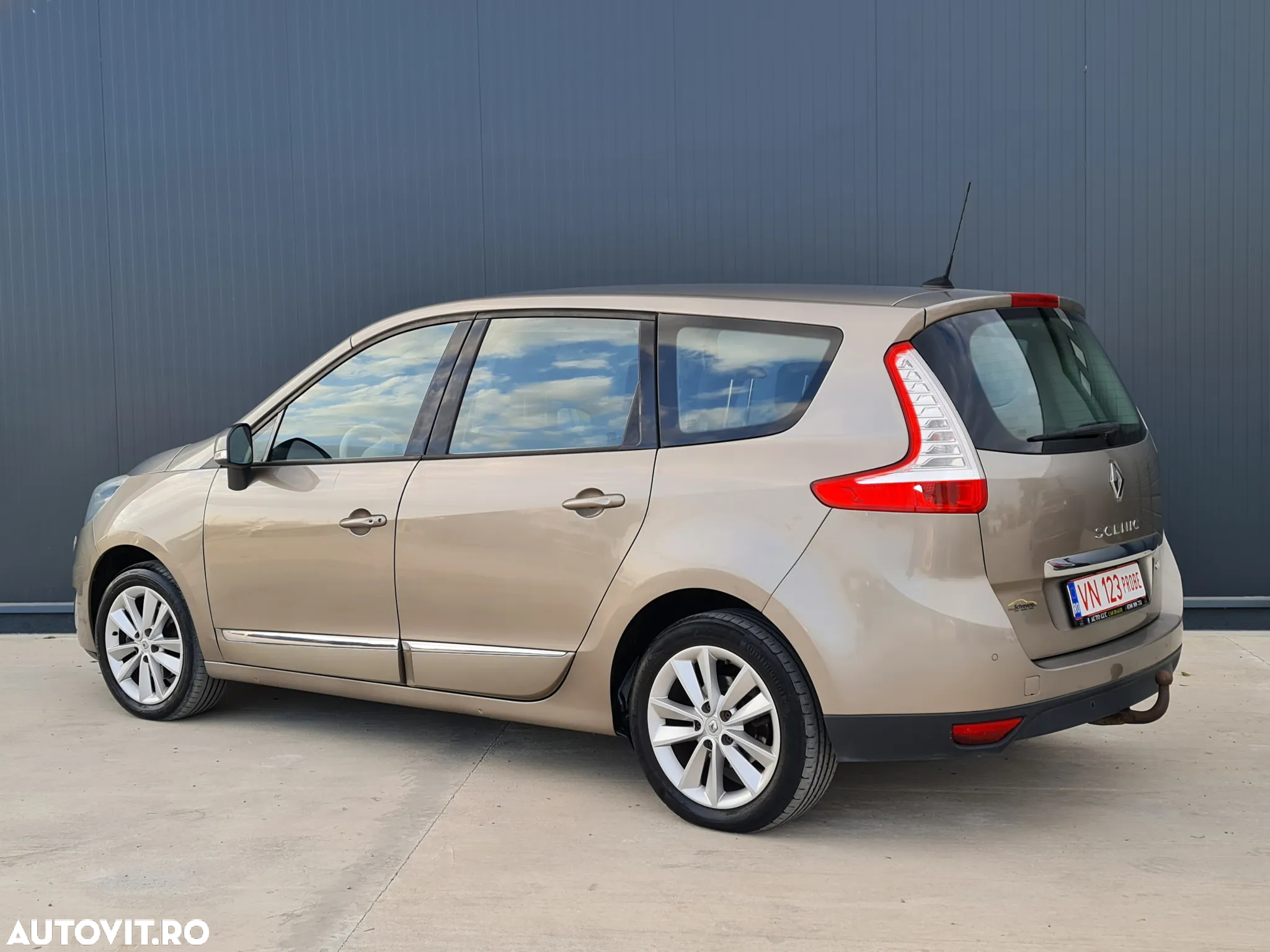 Renault Grand Scenic 1.6 dCi Energy Privilege - 3