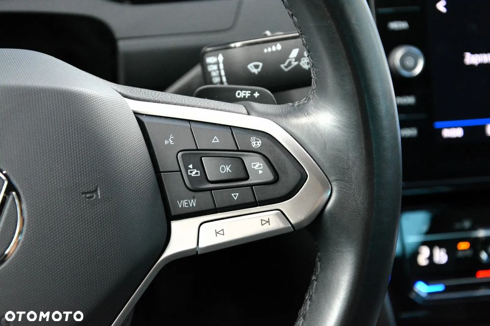 Volkswagen Passat - 24