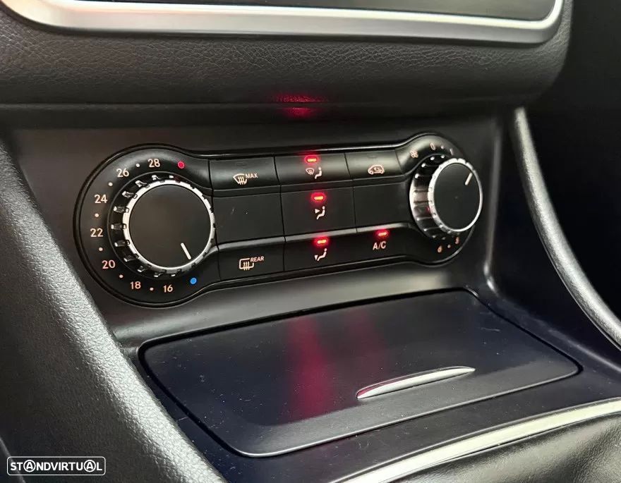 Mercedes-Benz CLA 180 (CDI) d Urban - 27