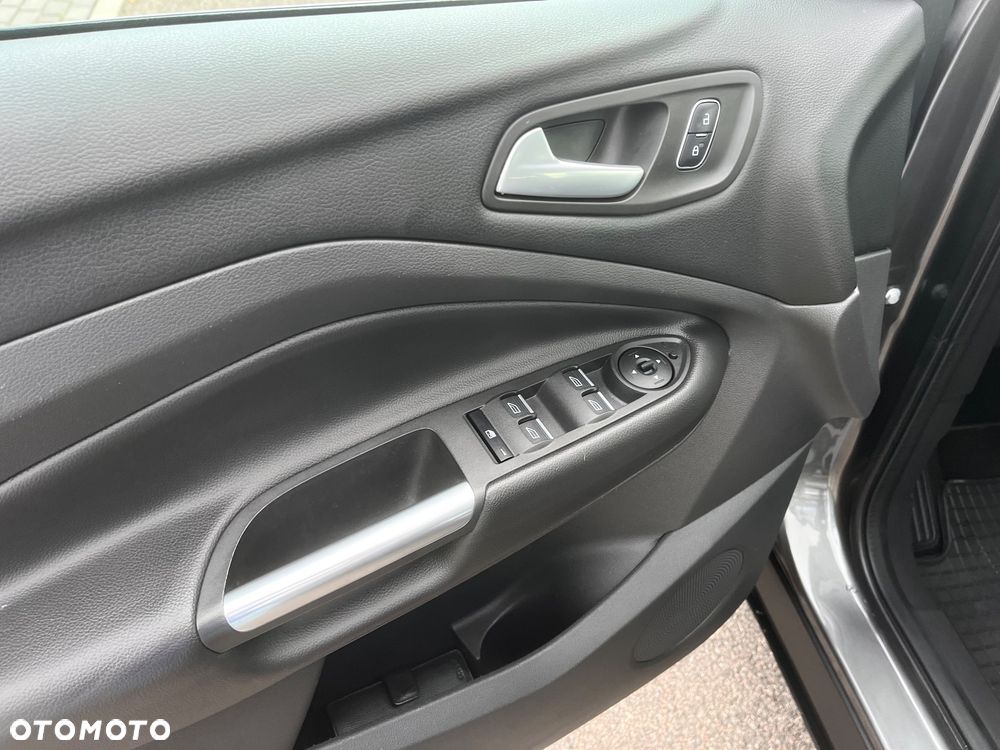 Ford Kuga - 14