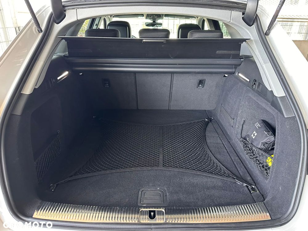 Audi A4 Avant 35 TDI mHEV Advanced S tronic - 36