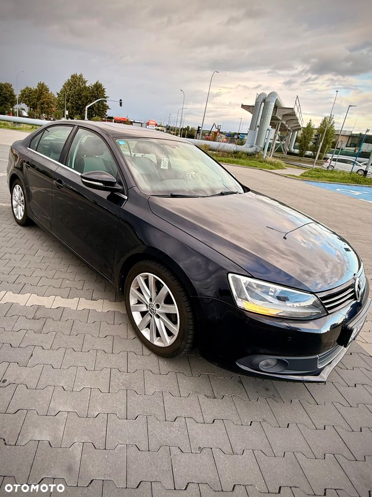 Volkswagen Jetta 1.4 TSI Highline - 9