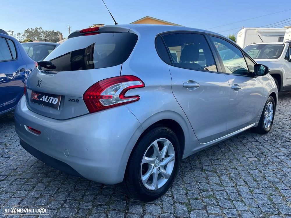 Peugeot 208 - 2