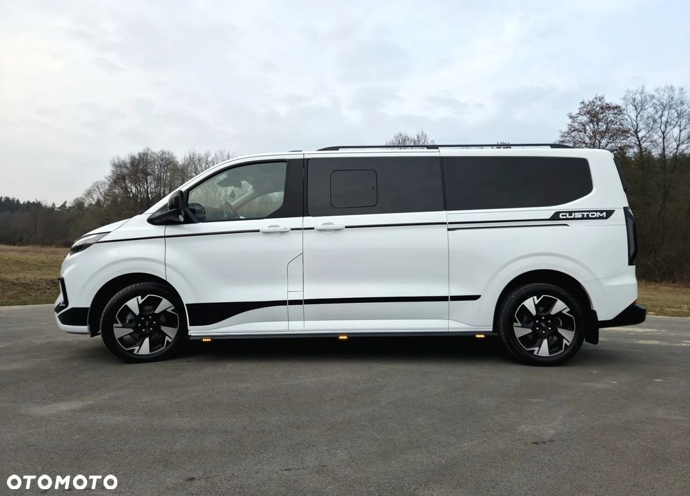 Ford Tourneo Custom 2.0 EcoBlue L2 Titanium - 13
