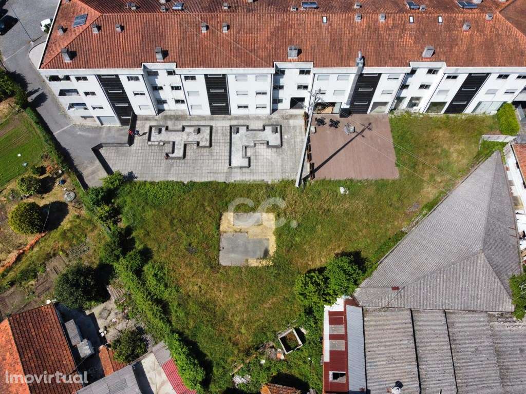 Terreno Rústico em São Martinho do Campo com 1000m2 - Grande imagem: 2/10