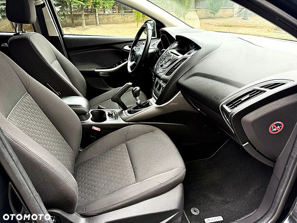 Ford Focus 2.0 TDCi Titanium - 16