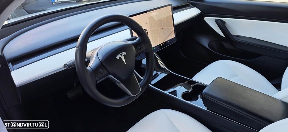 Tesla Model 3 Standard Range Plus RWD - 3