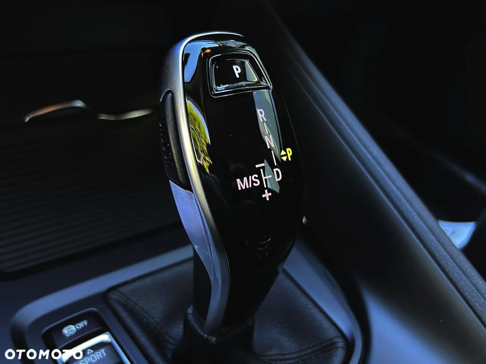 BMW X1 sDrive20d - 30