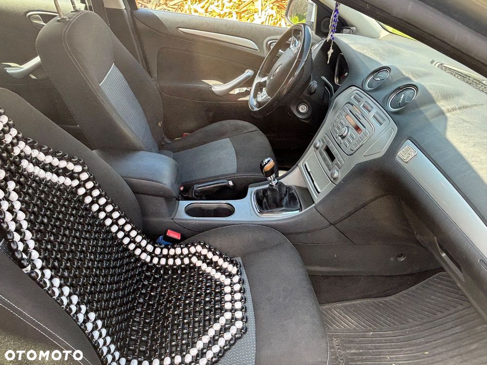 Ford Mondeo - 7