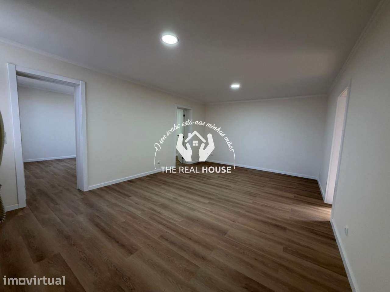 Andar de Moradia V1+1 ANTES E DEPOIS - Grande imagem: 4/28