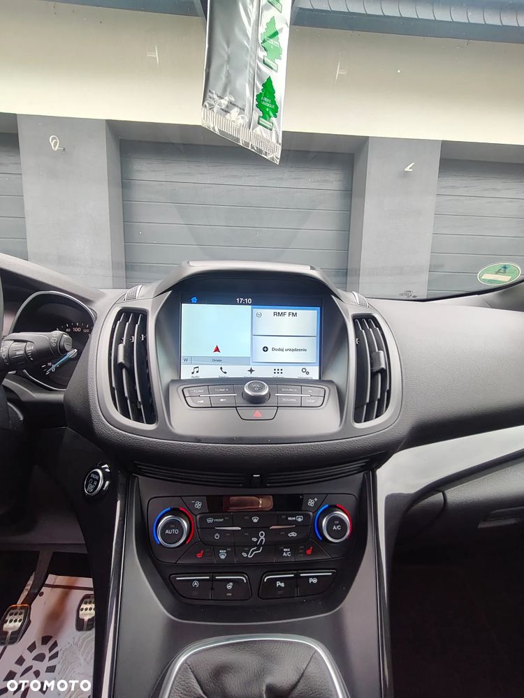 Ford Kuga 1.5 EcoBoost 2x4 ST-Line - 15