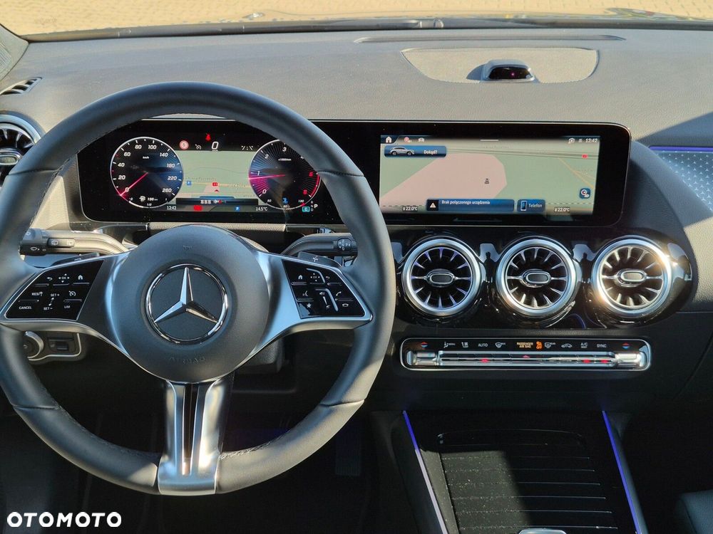 Mercedes-Benz GLA - 26