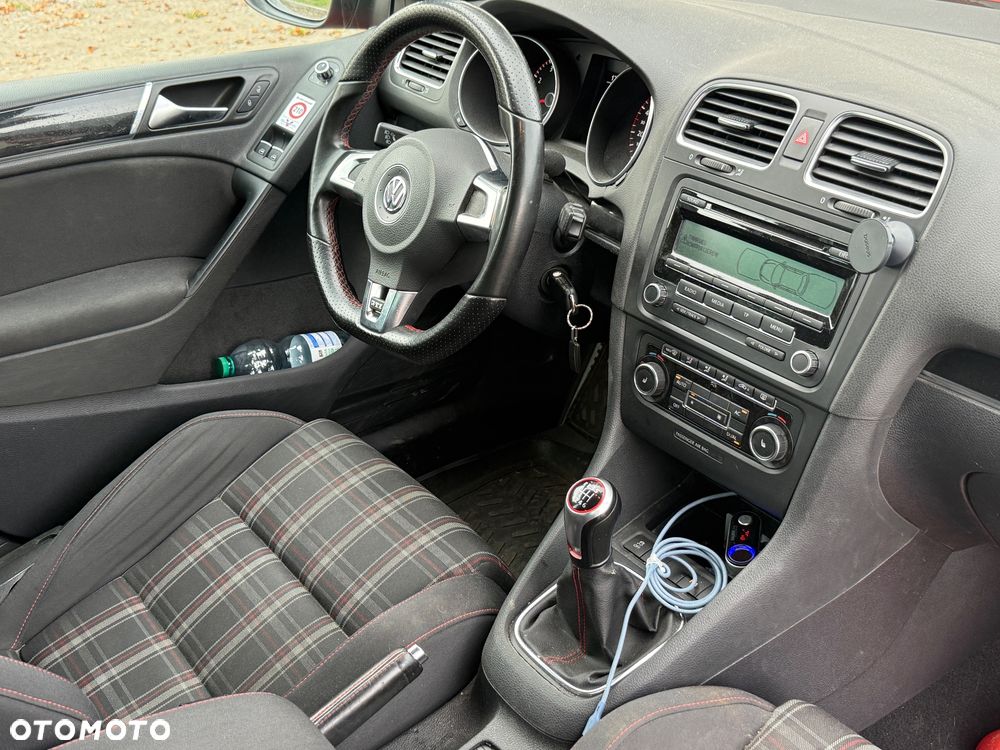Volkswagen Golf - 12