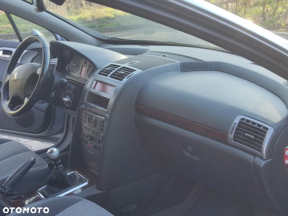 Peugeot 407 - 23