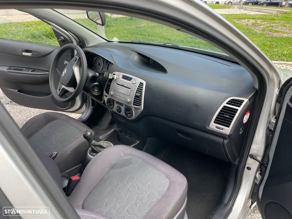 Hyundai i20 1.2 Classic ESP - 4