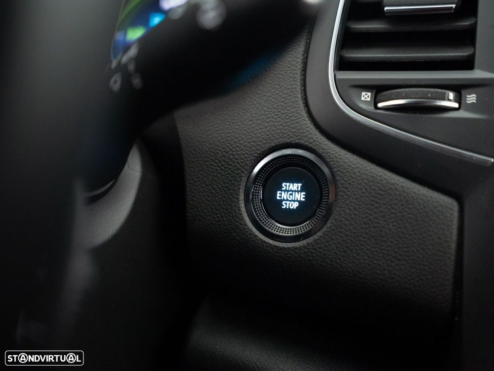 Renault Mégane Sport Tourer 1.6 E-Tech Plug-In Limited - 24