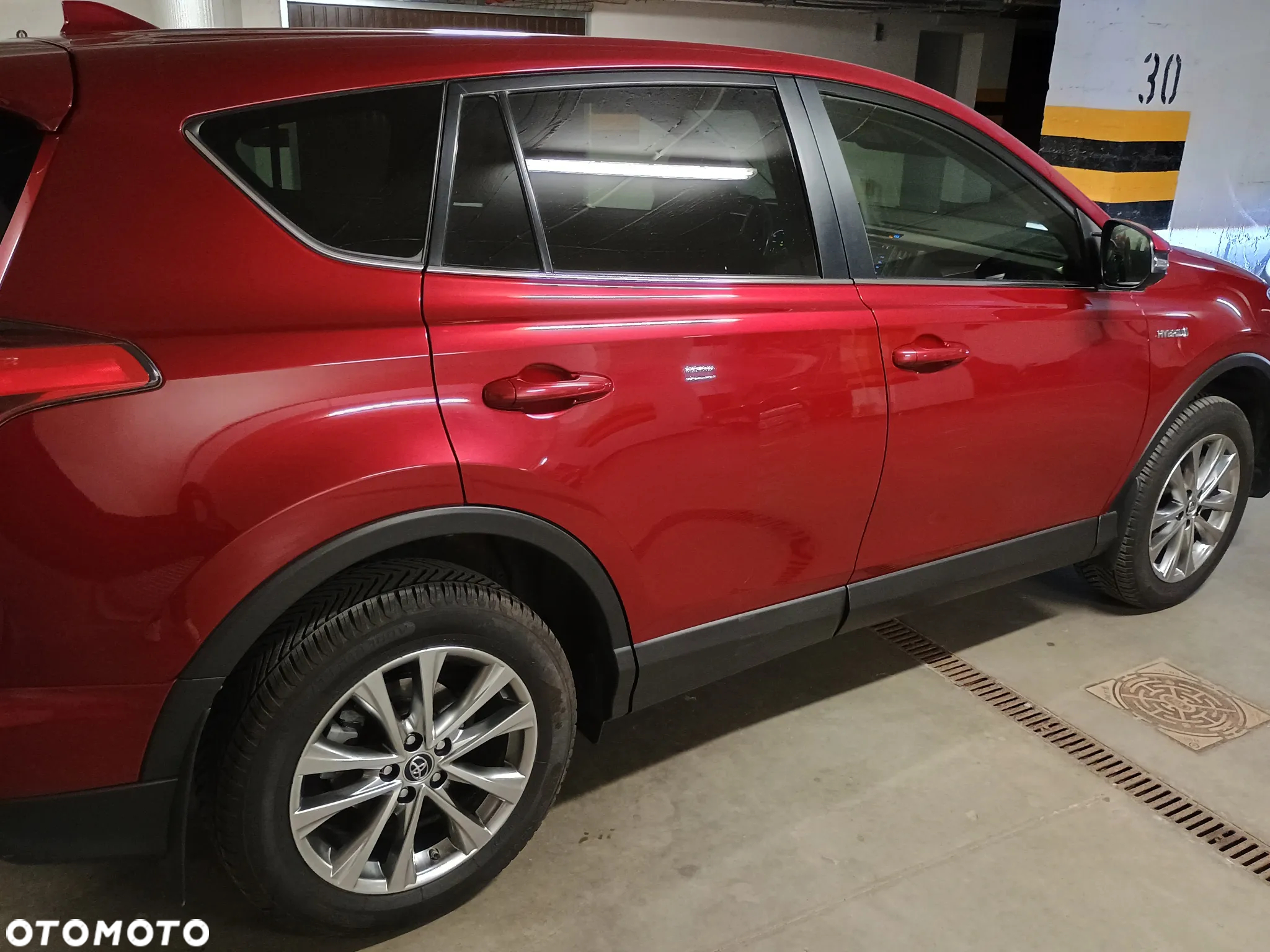 Toyota RAV4 Hybrid Premium 4x2 - 17