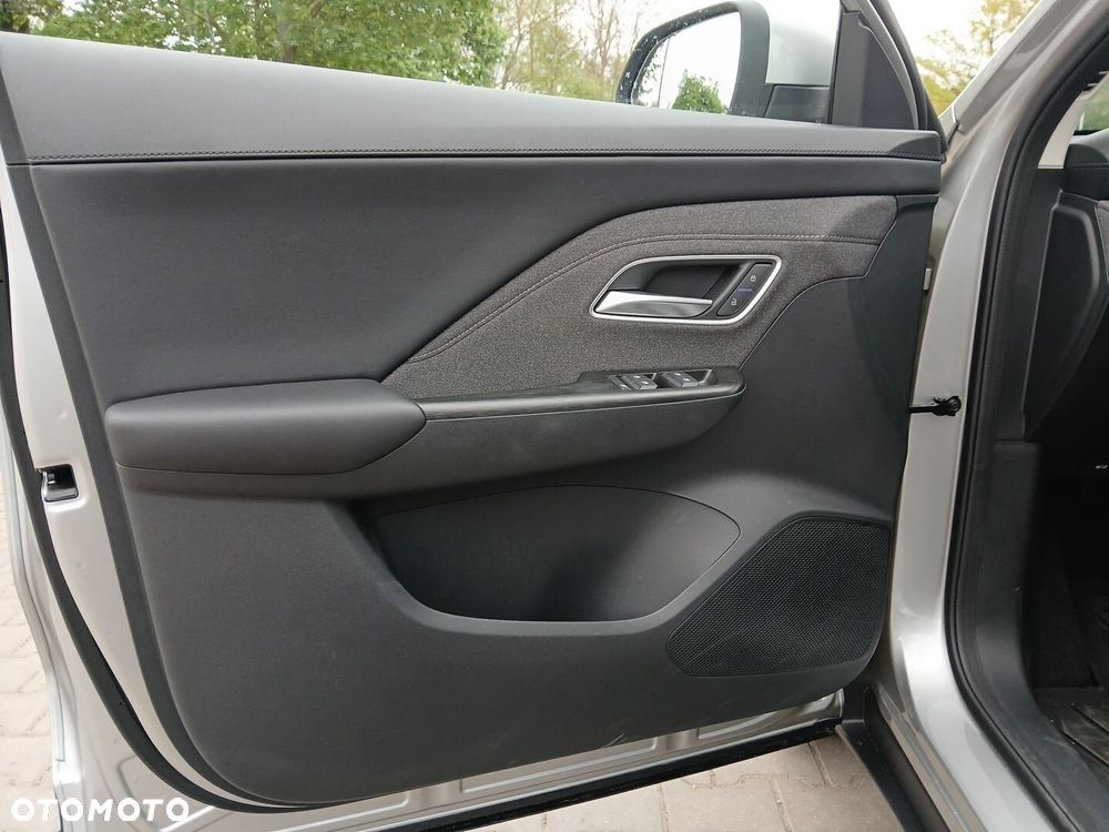MG ZS Hybrid+ - 11