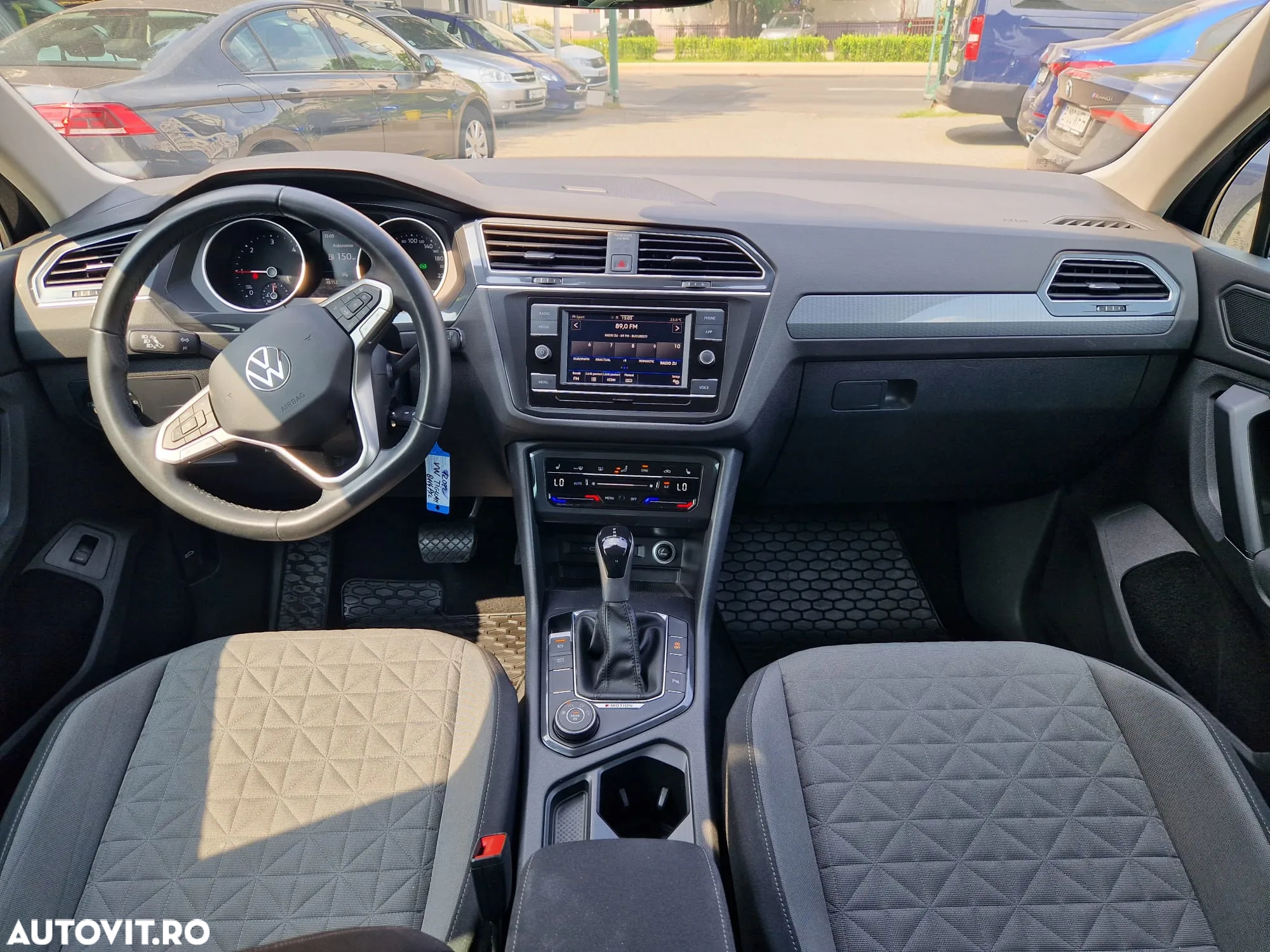 Volkswagen Tiguan 2.0 TDI SCR DSG 4Motion Life - 9