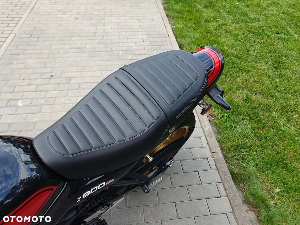 Kawasaki Z 900 RS - 7