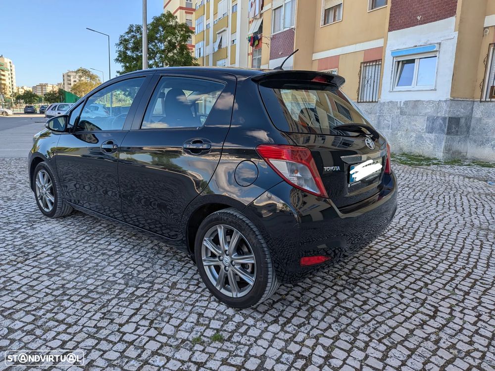 Toyota Yaris 1.33 VVT-i Sport - 16