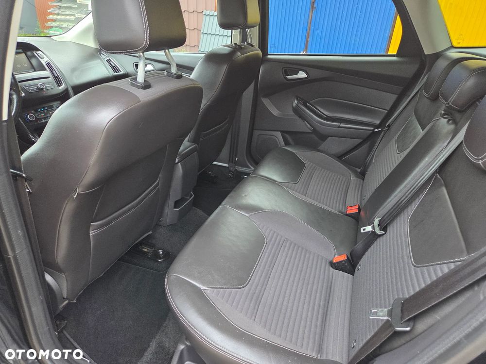 Ford Focus 1.0 EcoBoost Titanium - 16