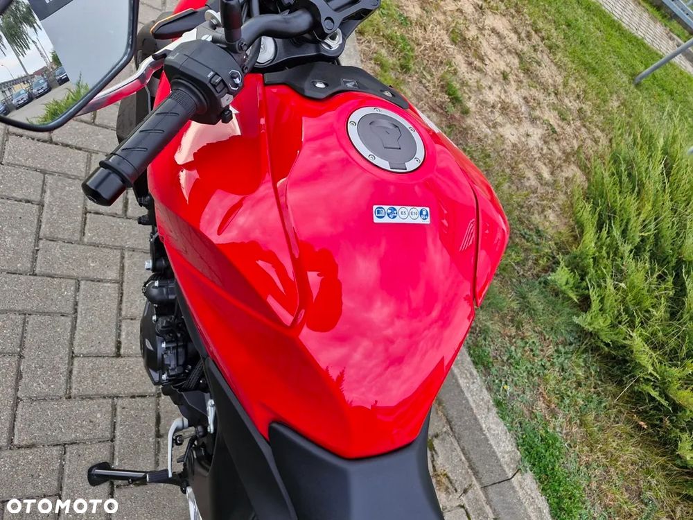 Honda CB - 4