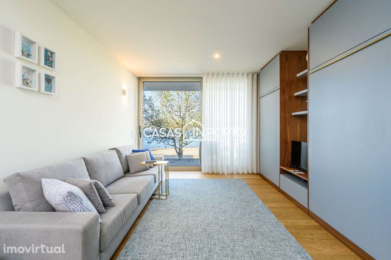 T1 de luxo com varanda - Primeira linha do Rio Douro - Gaia - Grande imagem: 2/22