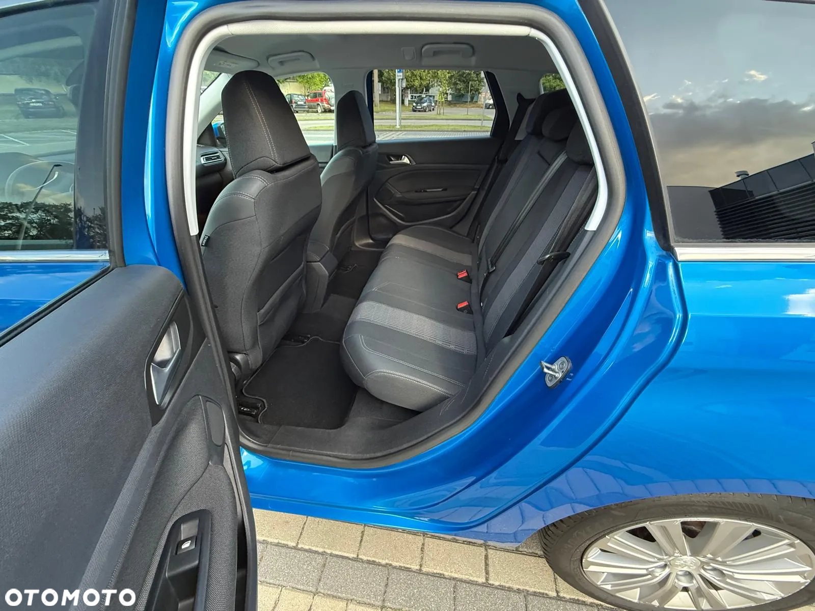Peugeot 308 SW BlueHDi 130 Allure - 18