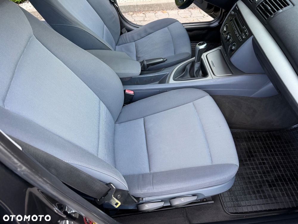 BMW Seria 1 116i - 15