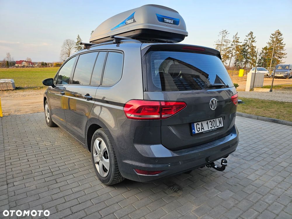 Volkswagen Touran - 3