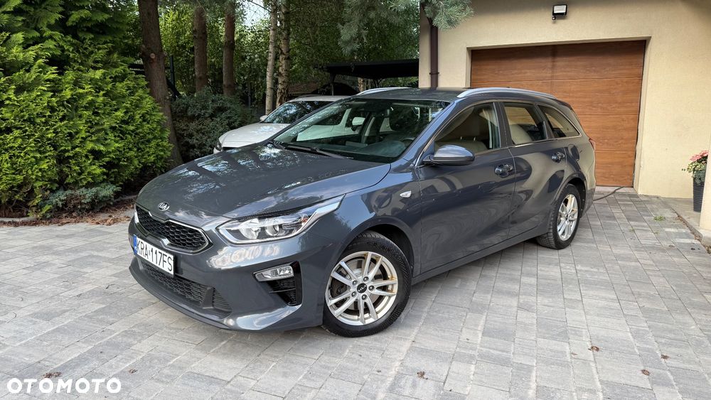 Kia Ceed 1.6 CRDi Eco-Dynamics+ (48V Mild-Hybrid) DCT7 Spirit - 19