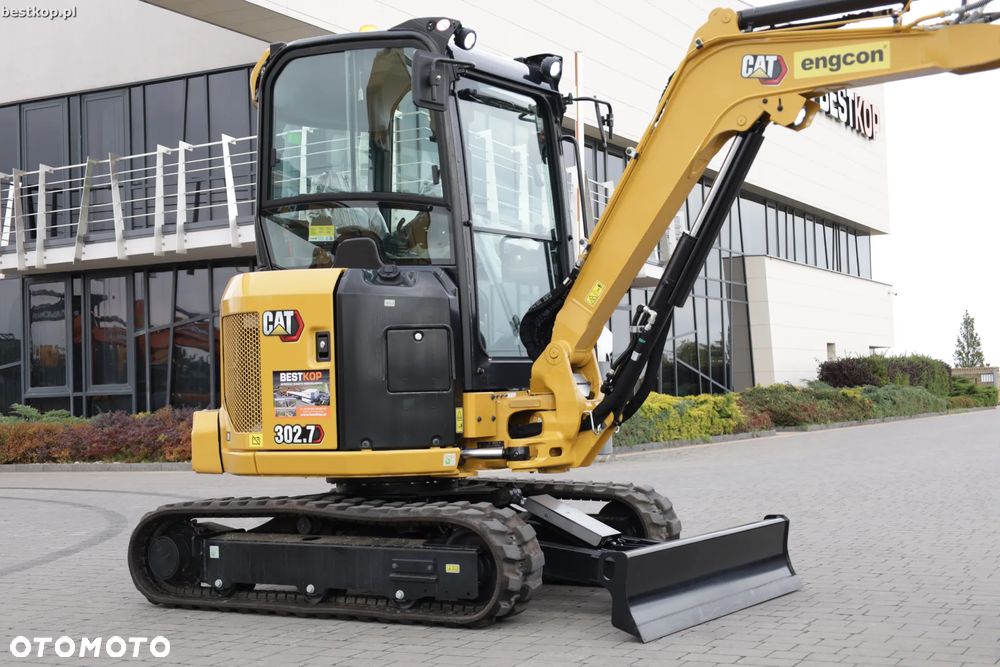 Caterpillar CAT 302.7 CR - 2