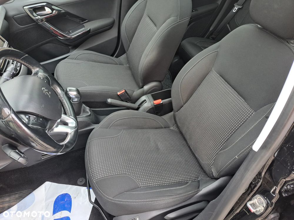 Peugeot 208 1.6 BlueHDi Active S&S - 6