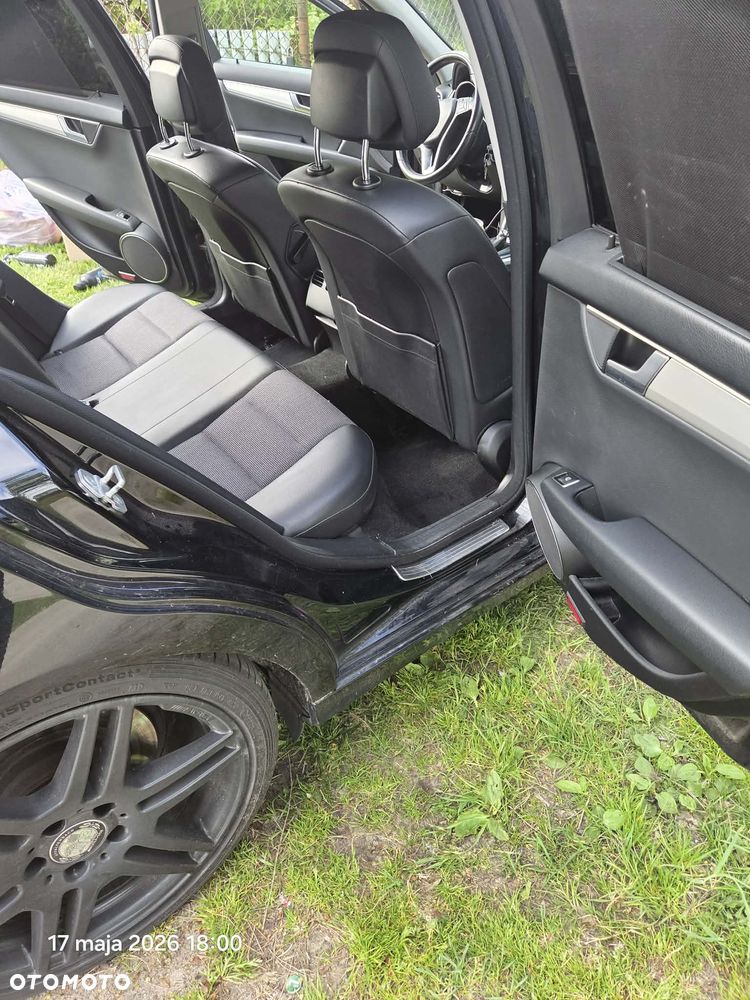 Mercedes-Benz Klasa C 220 CDI BlueEff 4-Matic Avantgarde - 16