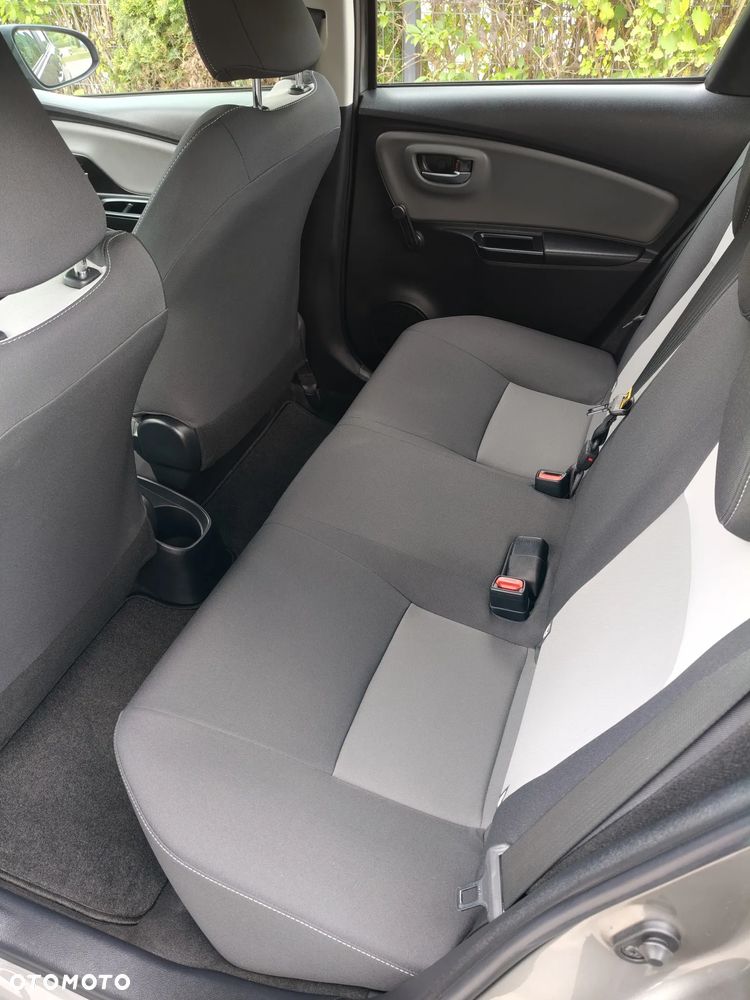 Toyota Yaris 1.5 Premium CVT - 8