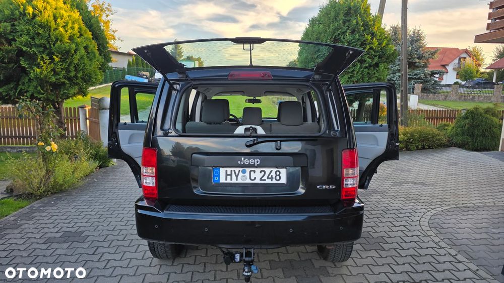 Jeep Cherokee 2.8 CRD DPF Sport - 32